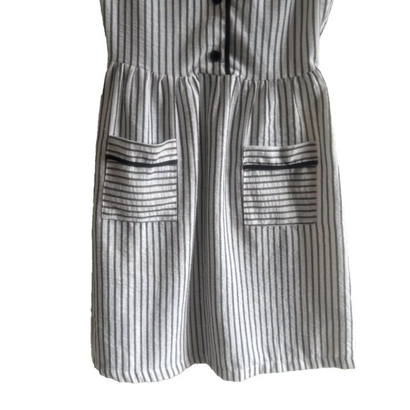 Monteau Dress X small Black white striped pockets v neck short sleeve Wednesday - Picture 8 of 12